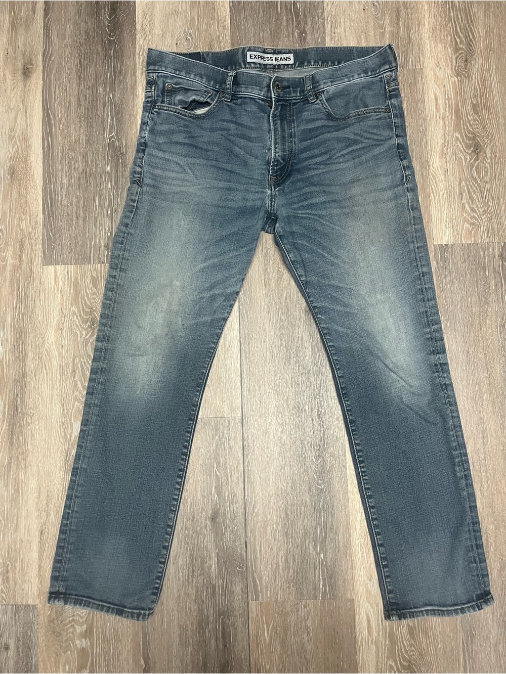 Express Slim Straight Men’s Jeans in Faded Blue